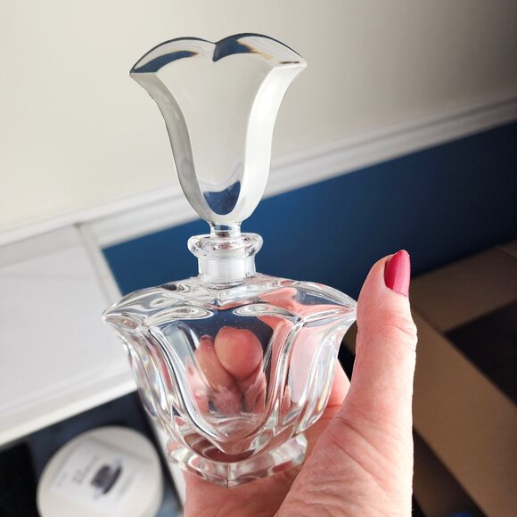Handmade Clear Lead Crystal Vintage Perfume Bottle With Stopper - Picture 1 of 6